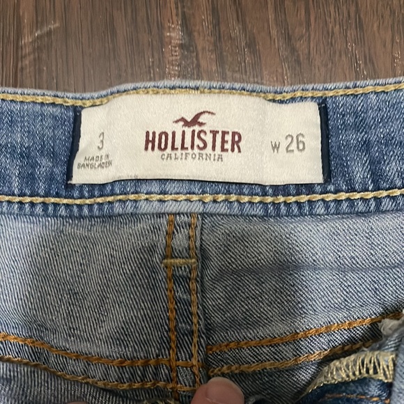 Hollister denim shorts size 3 - Picture 2 of 3